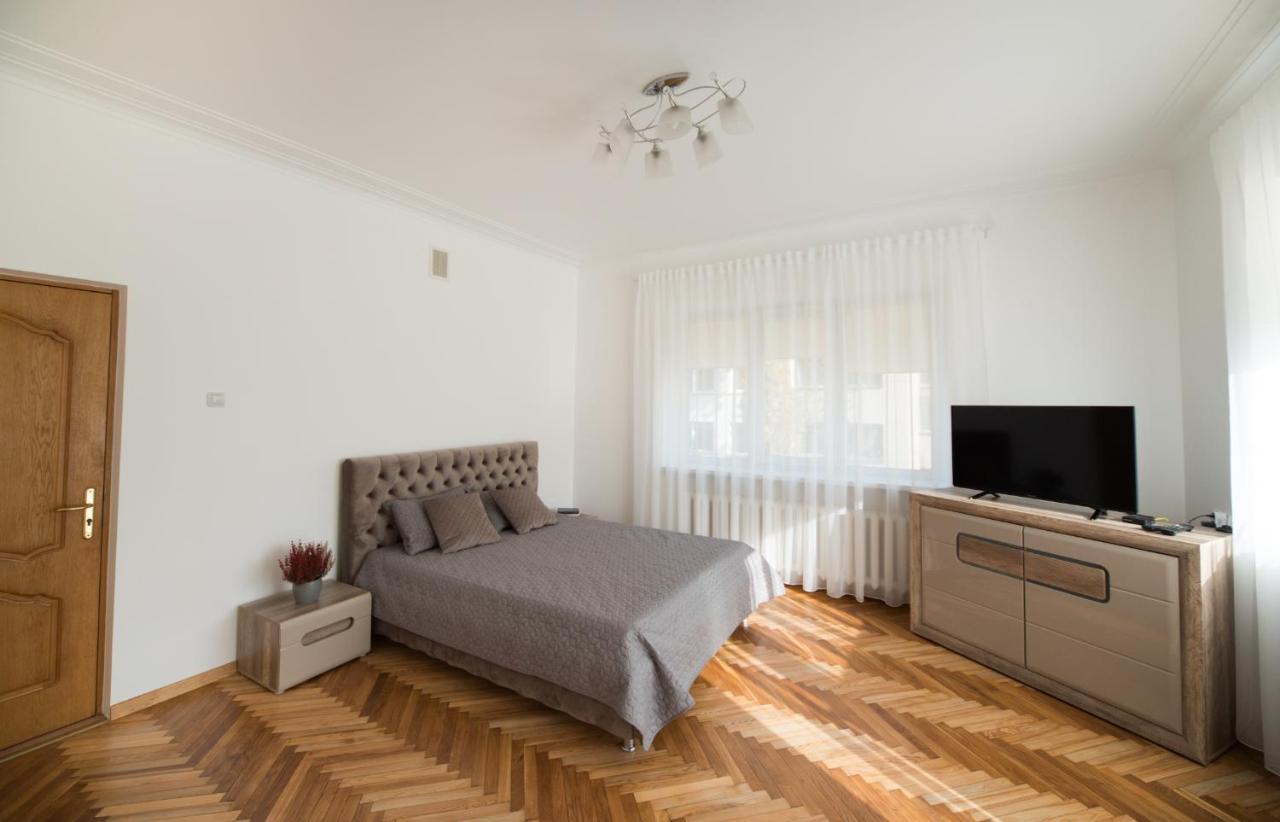 Petro Delux Apartments Center Каунас Екстериор снимка