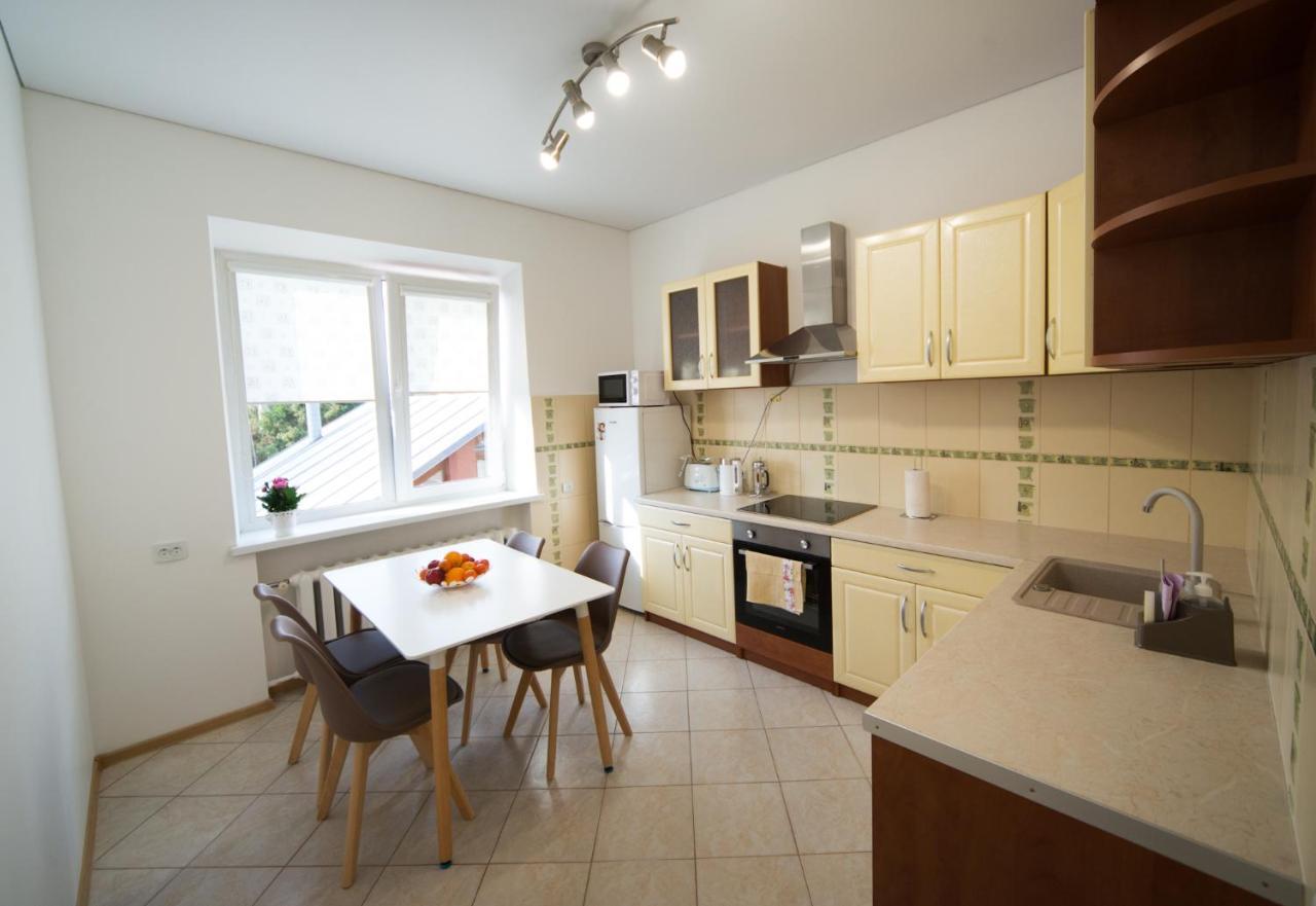 Petro Delux Apartments Center Каунас Екстериор снимка
